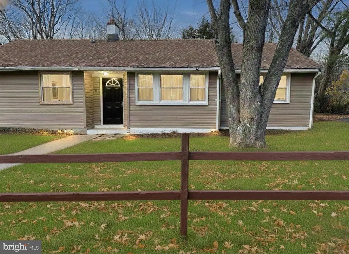 143 Kinsley Rd, Pemberton, NJ 08068 - Image #1