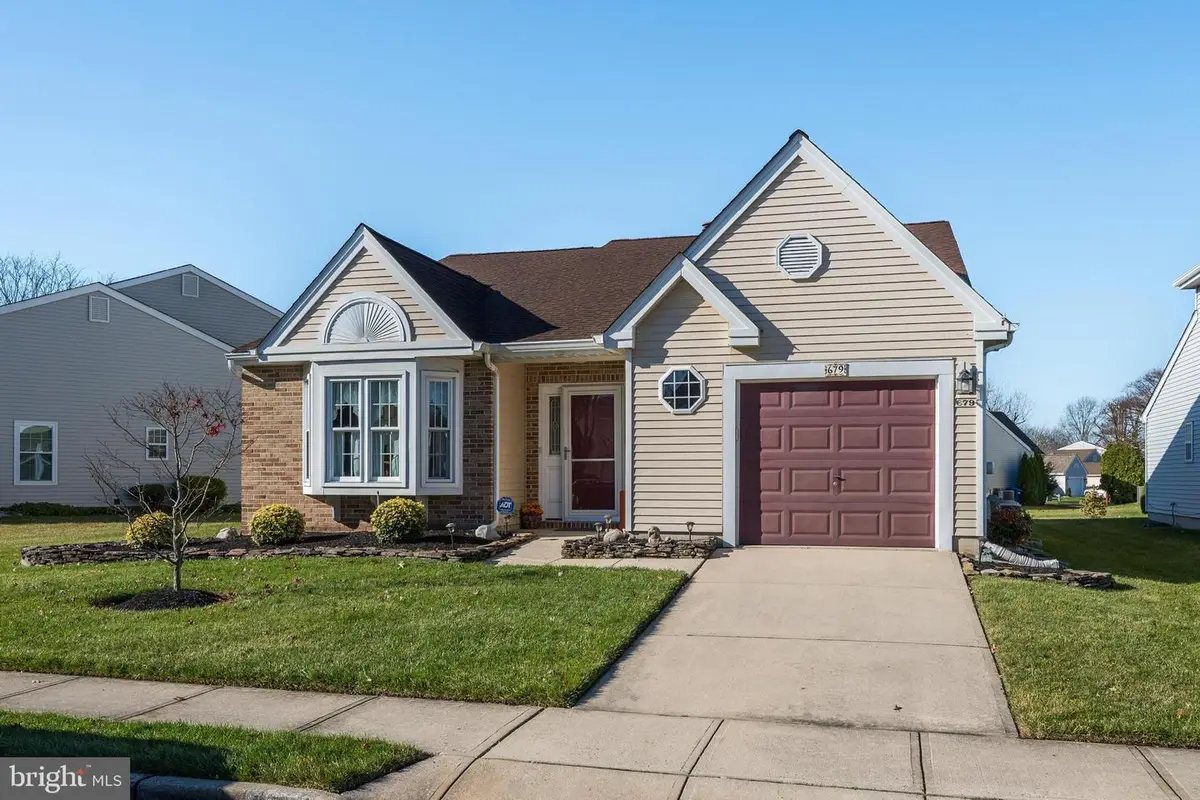 679 Cascade Dr S, Mount Laurel, NJ 08054 - Image #1