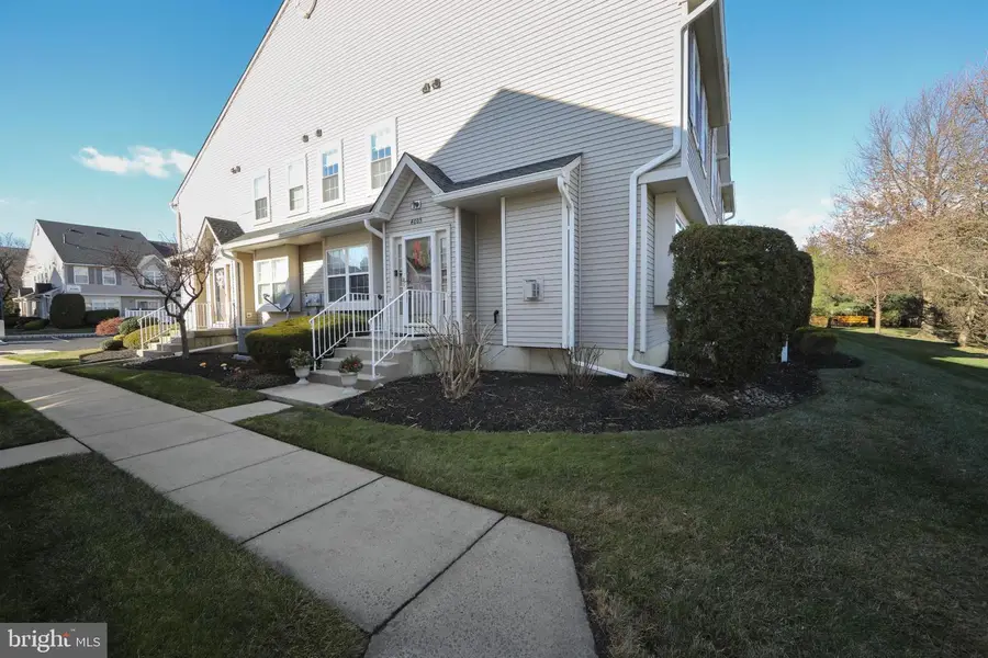 4605 Grenwich Ln, Mount Laurel, NJ 08054 - Image #3