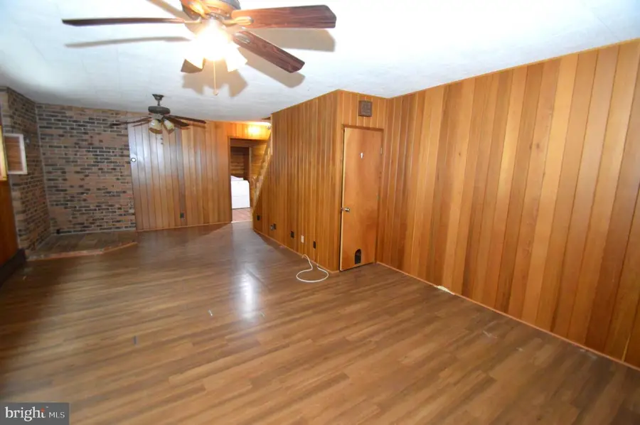 105 Thompson St, Burlington, NJ 08016 - Image #3