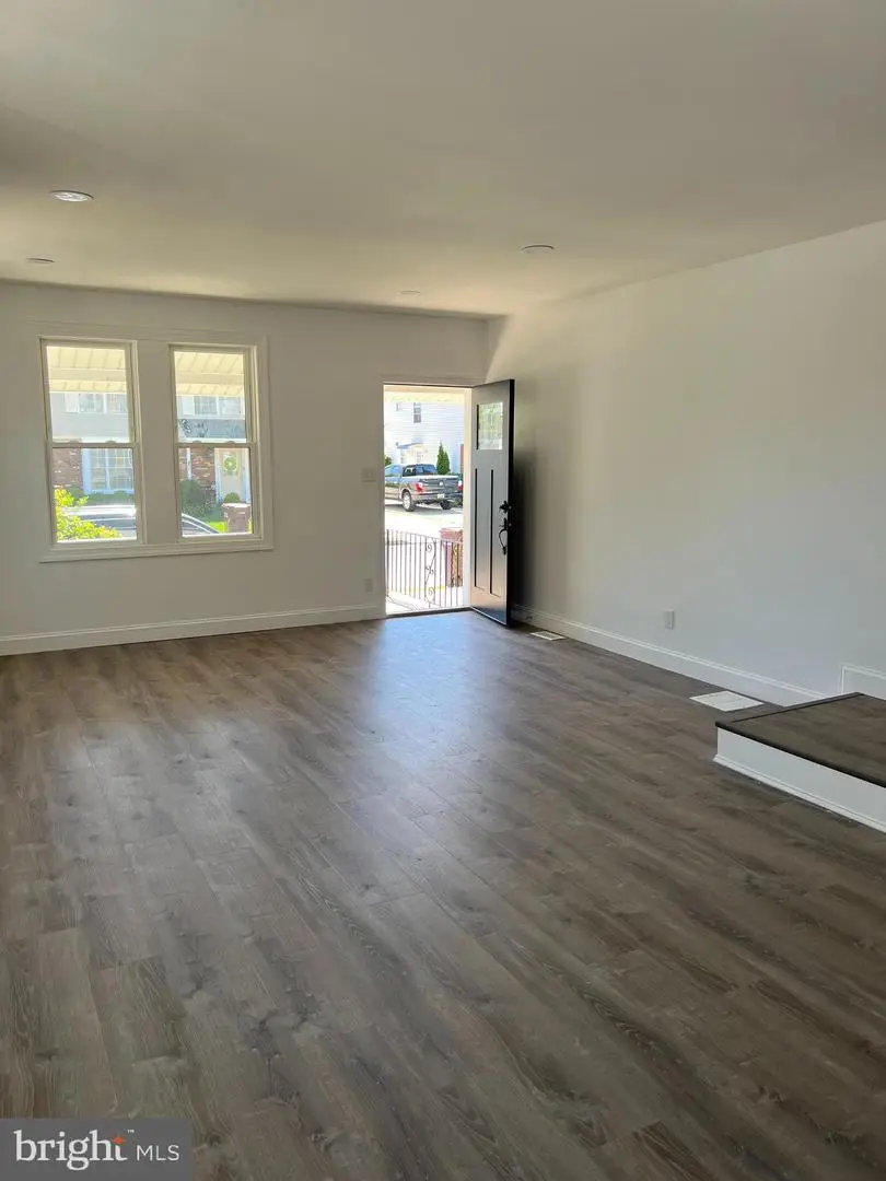 327 Whittaker St, Riverside, NJ 08075 - Image #2