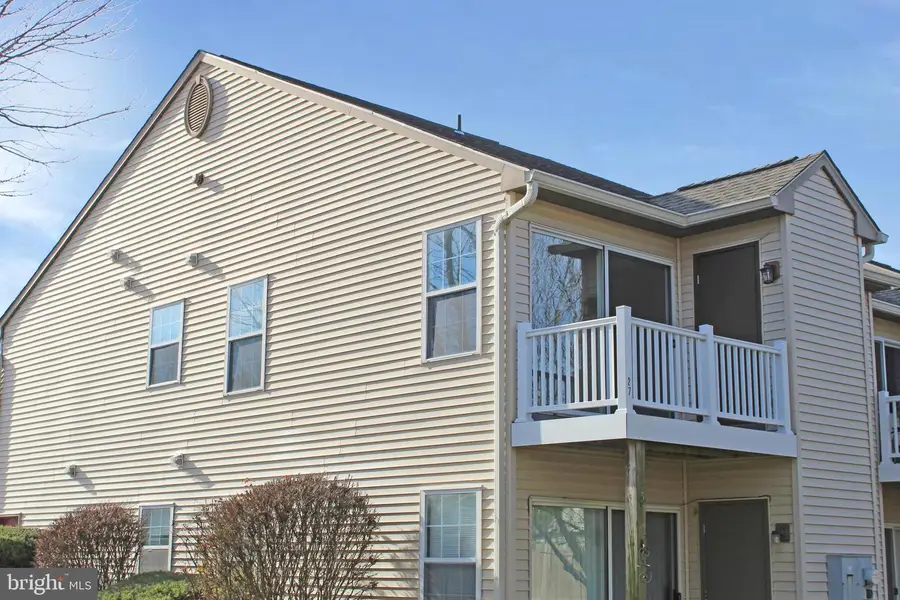 27 Foxglove Dr, Delran, NJ 08075 - Image #2