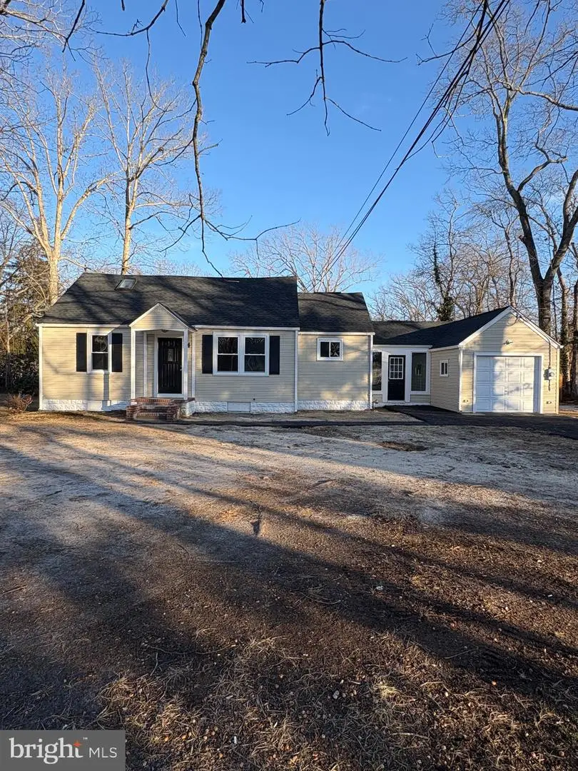 4 W Lakeshore Dr, Browns Mills, NJ 08015 - Image #2