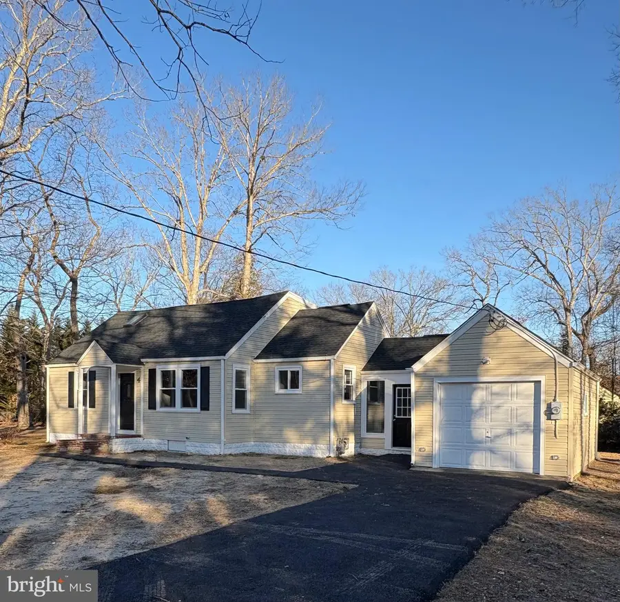 4 W Lakeshore Dr, Browns Mills, NJ 08015 - Image #3