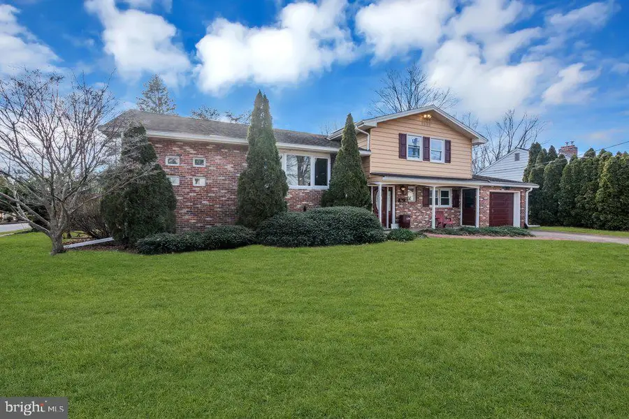 1280 School Ln, Roebling, NJ 08554 - Image #2