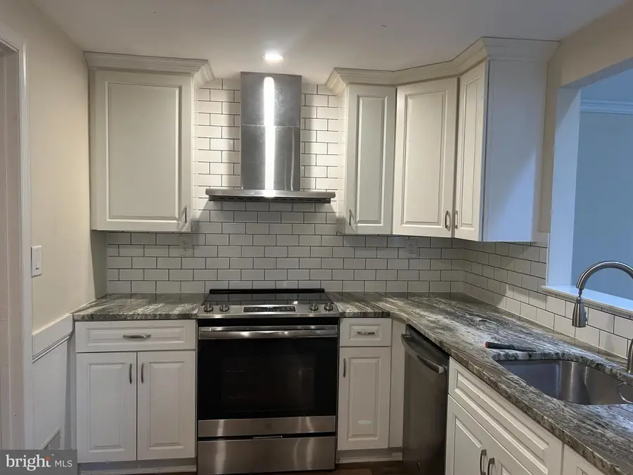 7 Haddon Ct W, Marlton, NJ 08053 - Image #2