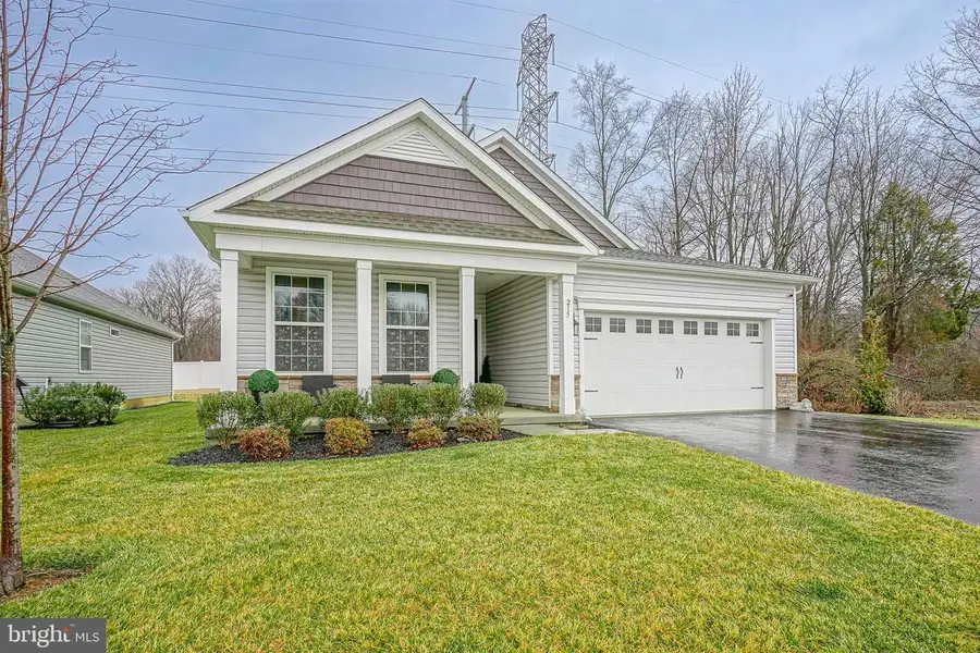 215 Congressional Ct, Moorestown, NJ 08057 - Image #2