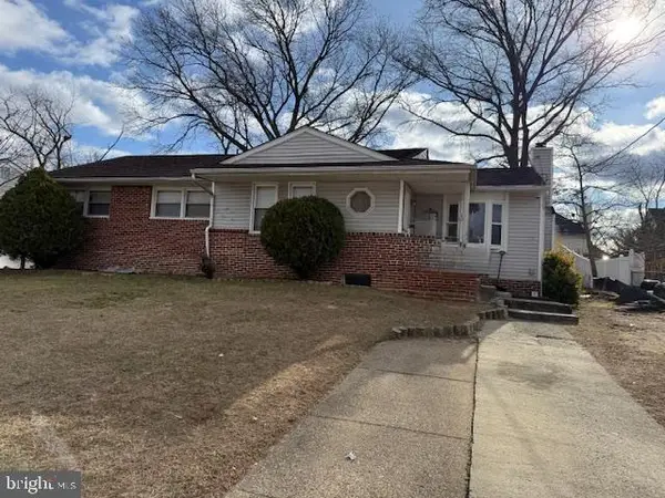 16 Langrock Way, BURLINGTON, NJ 08016