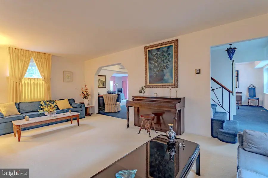 136 Glenview Ln, Willingboro, NJ 08046 - Image #3