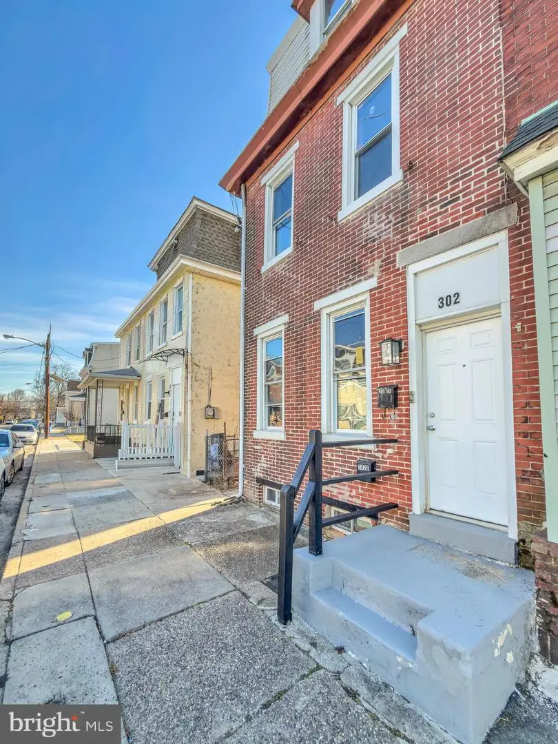 302 Jones Ave, Burlington, NJ 08016 - Image #1