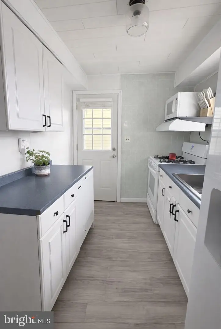 431 Independence Dr, Burlington, NJ 08016 - Image #1