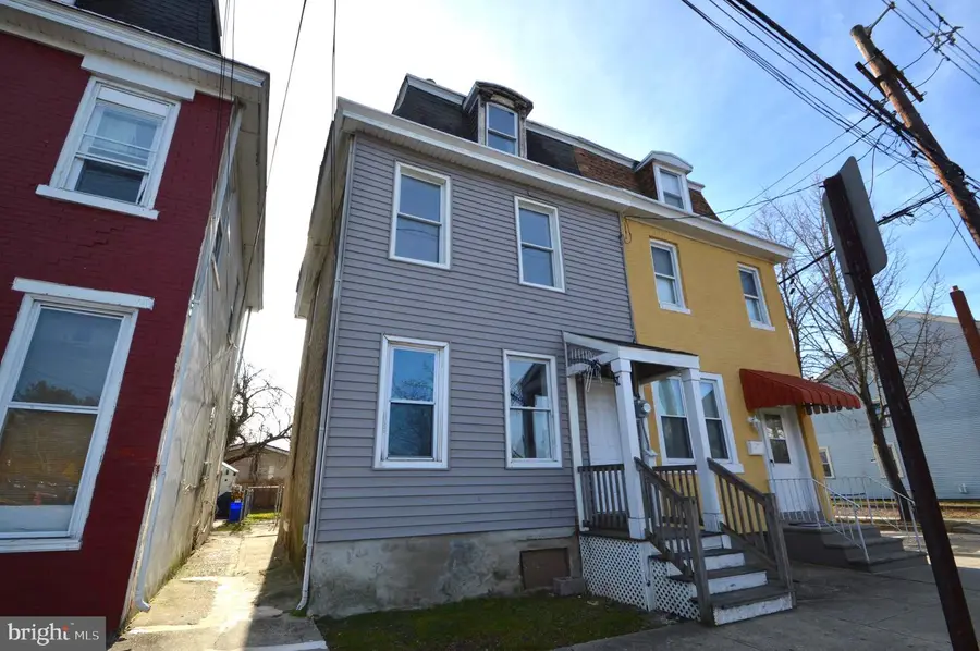 350 E Broad, Burlington, NJ 08016 - Image #2