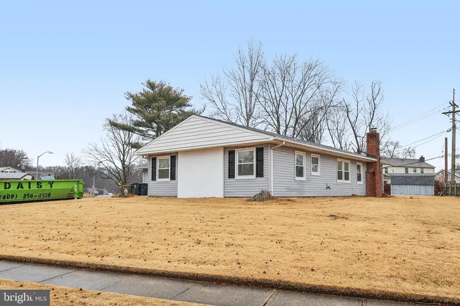 172 Tiffany Ln, Willingboro, NJ 08046 - Image #3