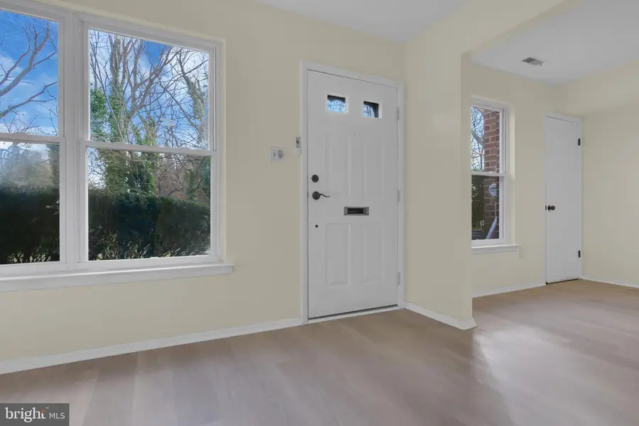 1084 Harbour Dr, Palmyra, NJ 08065 - Image #3