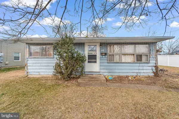 331 Collins Ln, MAPLE SHADE, NJ 08052