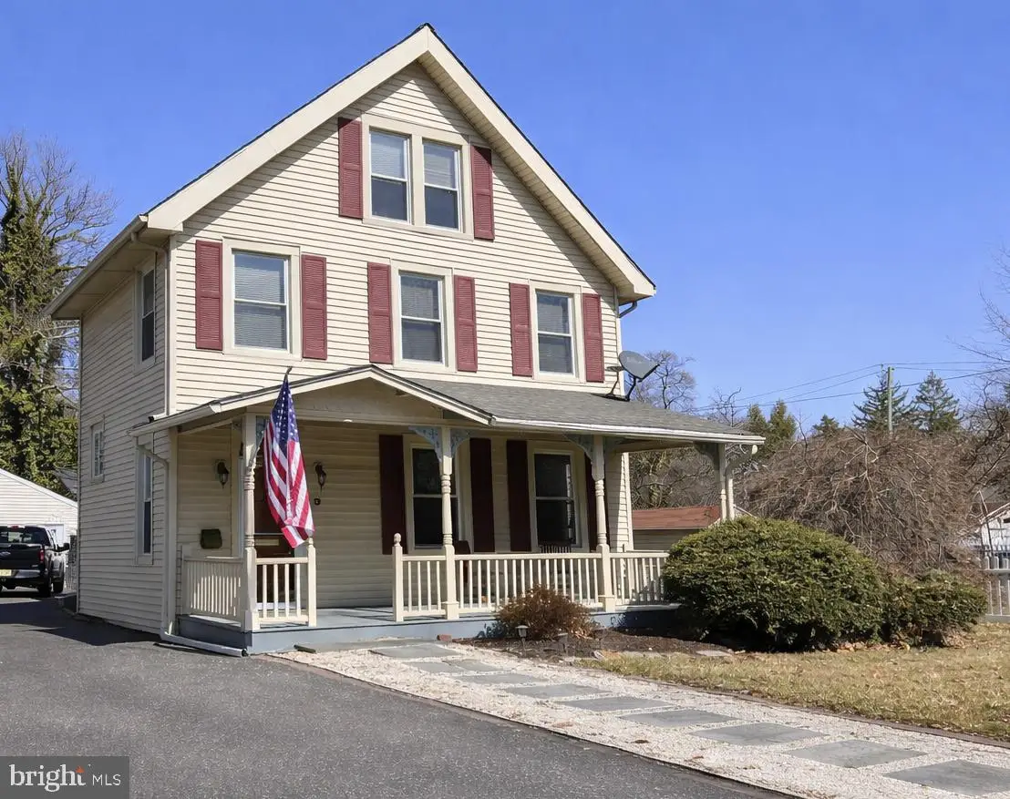 9 Warren St, Edgewater Park, NJ 08010 - Image #1