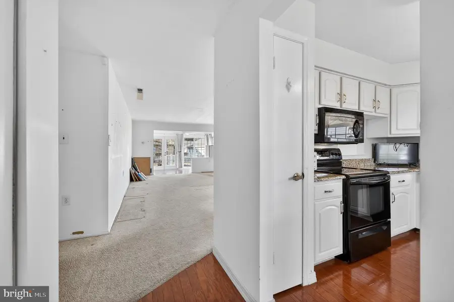 17 White Stone Ct, Mount Laurel, NJ 08054 - Image #3