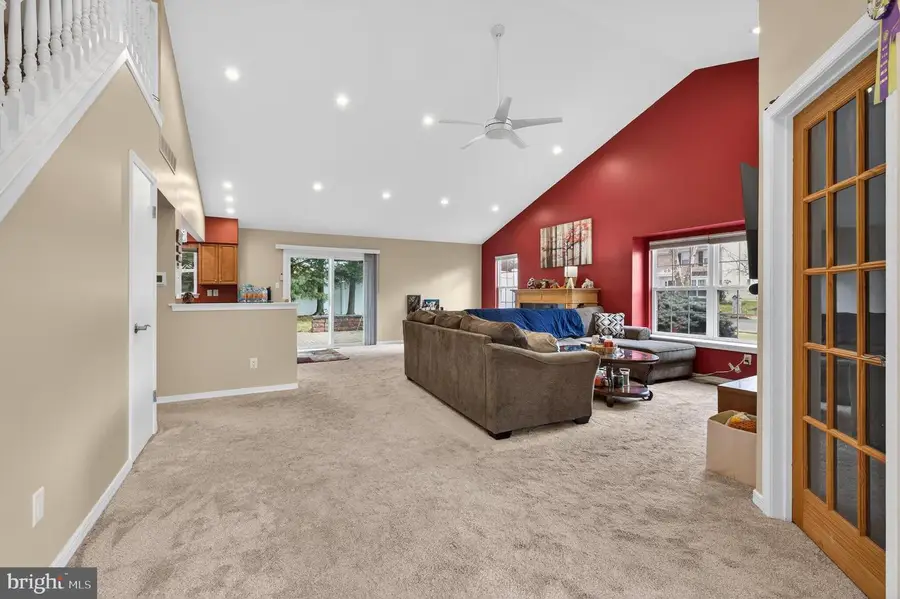 44 Brook Drive, Burlington, NJ 08016 - Image #3