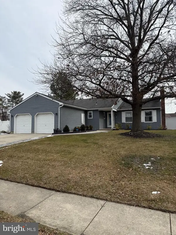 44 Greenbrook Dr, MARLTON, NJ 08053