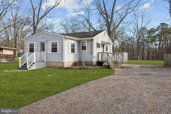 33 Pepper Rd, BROWNS MILLS, NJ 08015