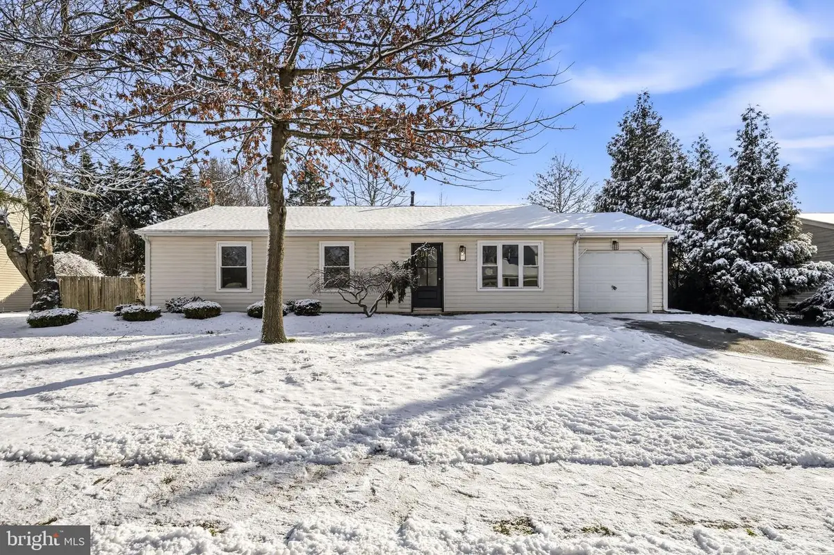 8 Greenbrook Dr, Marlton, NJ 08053 - Image #1