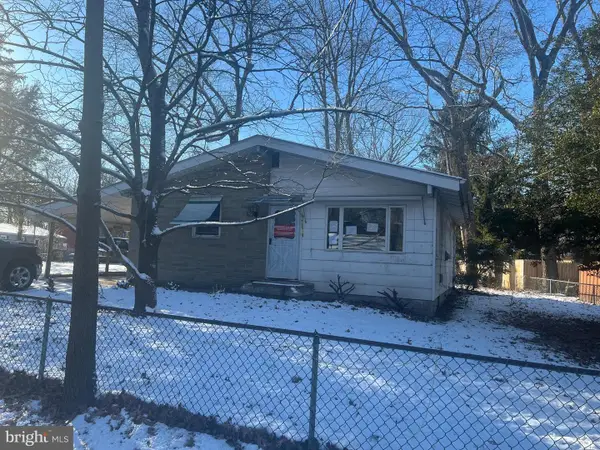 601 E Lakeshore Dr, BROWNS MILLS, NJ 08015