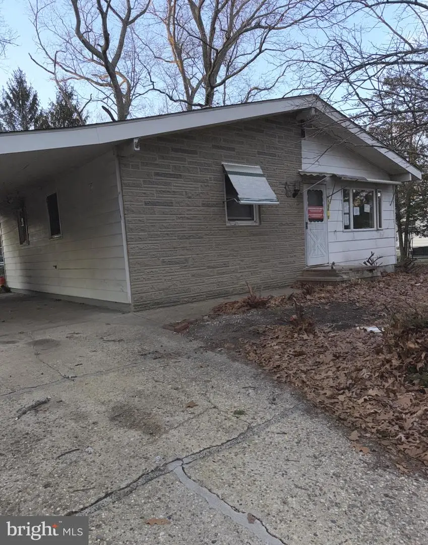 601 E Lakeshore Dr, Browns Mills, NJ 08015 - Image #2