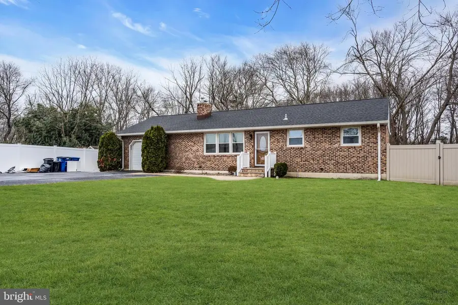 130 Pointville Rd, Pemberton, NJ 08068 - Image #2