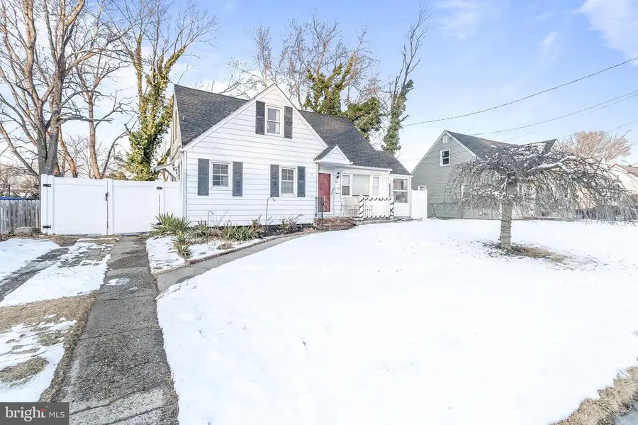 61 Ridgley St, Mount Holly, NJ 08060 - Image #2