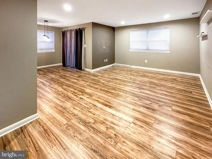 18-2 Florence Tollgate #2, Florence, NJ 08518 - Image #3