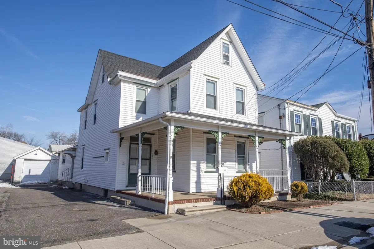 131 Bridgeboro St, Riverside, NJ 08075 - Image #1
