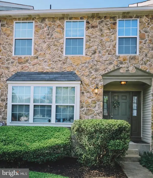 104 Camber Ln, MOUNT LAUREL, NJ 08054