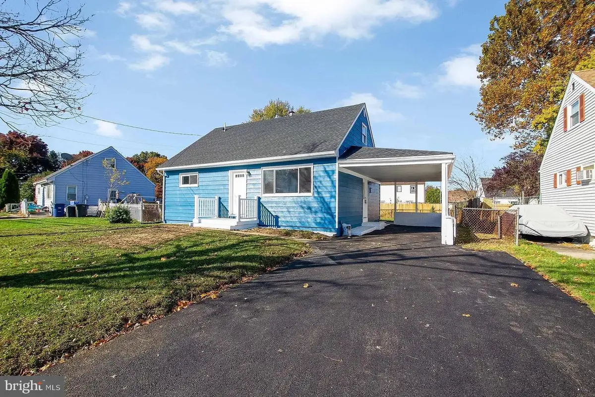 204 Woodpecker Ln, Mount Holly, NJ 08060 - Image #1