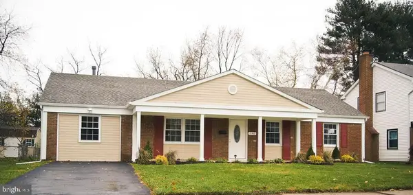 146 Glenview Ln, WILLINGBORO, NJ 08046