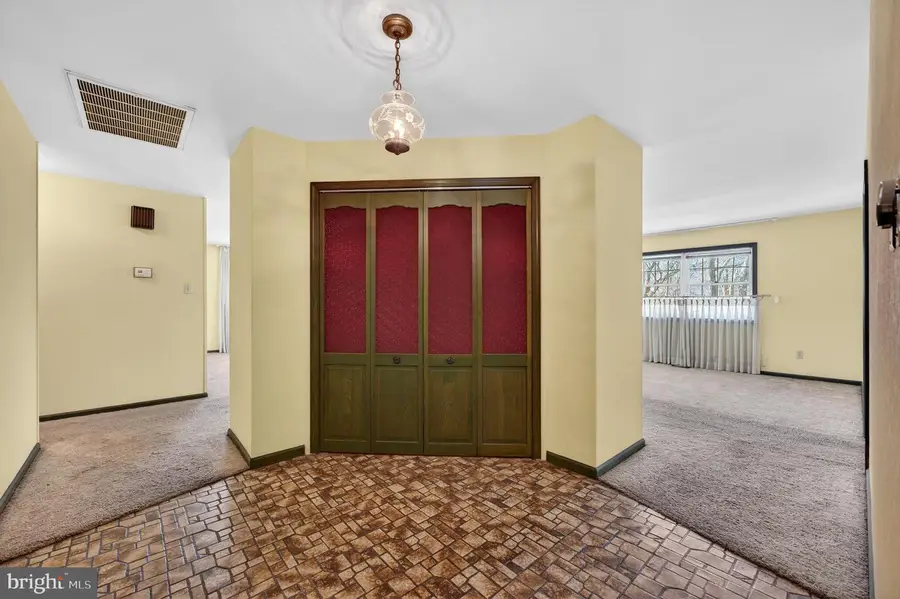 425 Stokes Rd, Shamong, NJ 08088 - Image #2