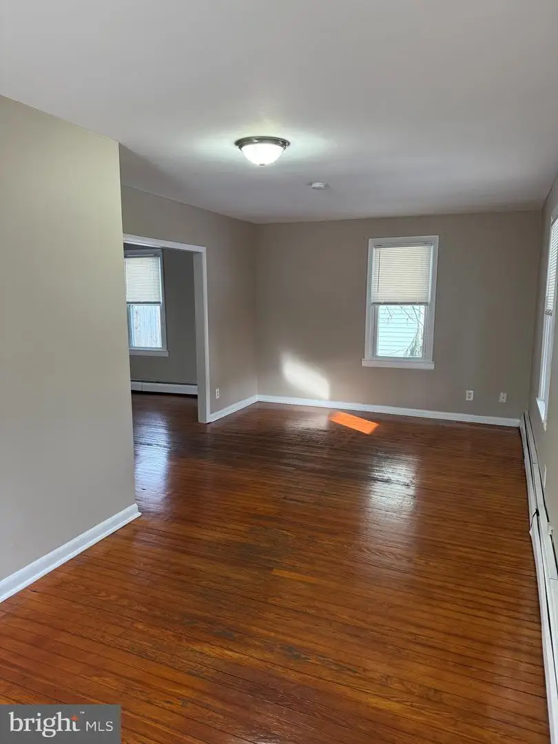 45 W Main St, Wrightstown, NJ 08562 - Image #2