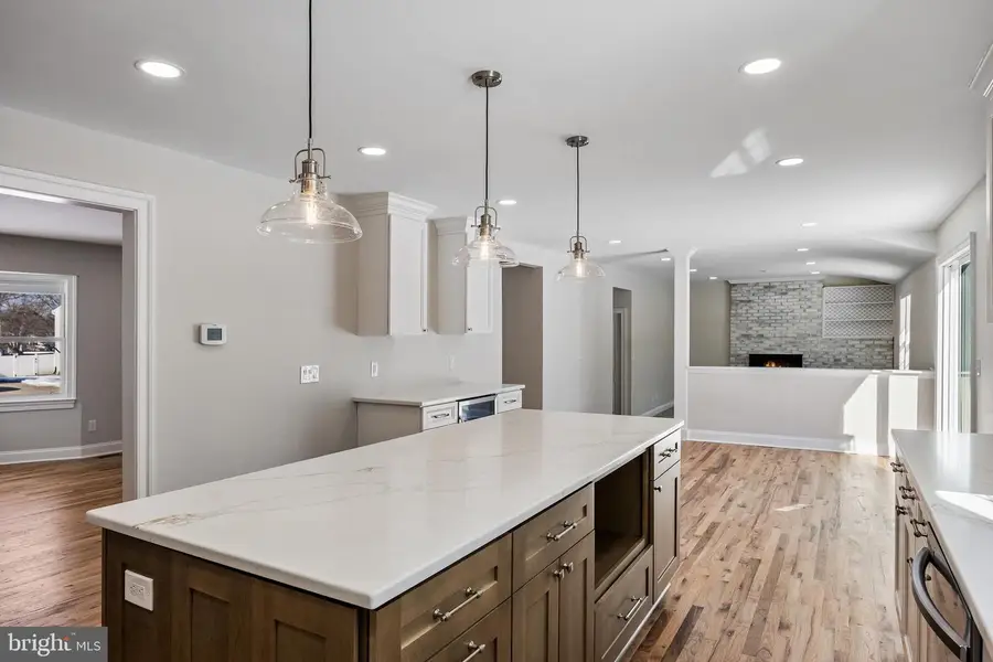 212 Diane Ave, Delran, NJ 08075 - Image #2