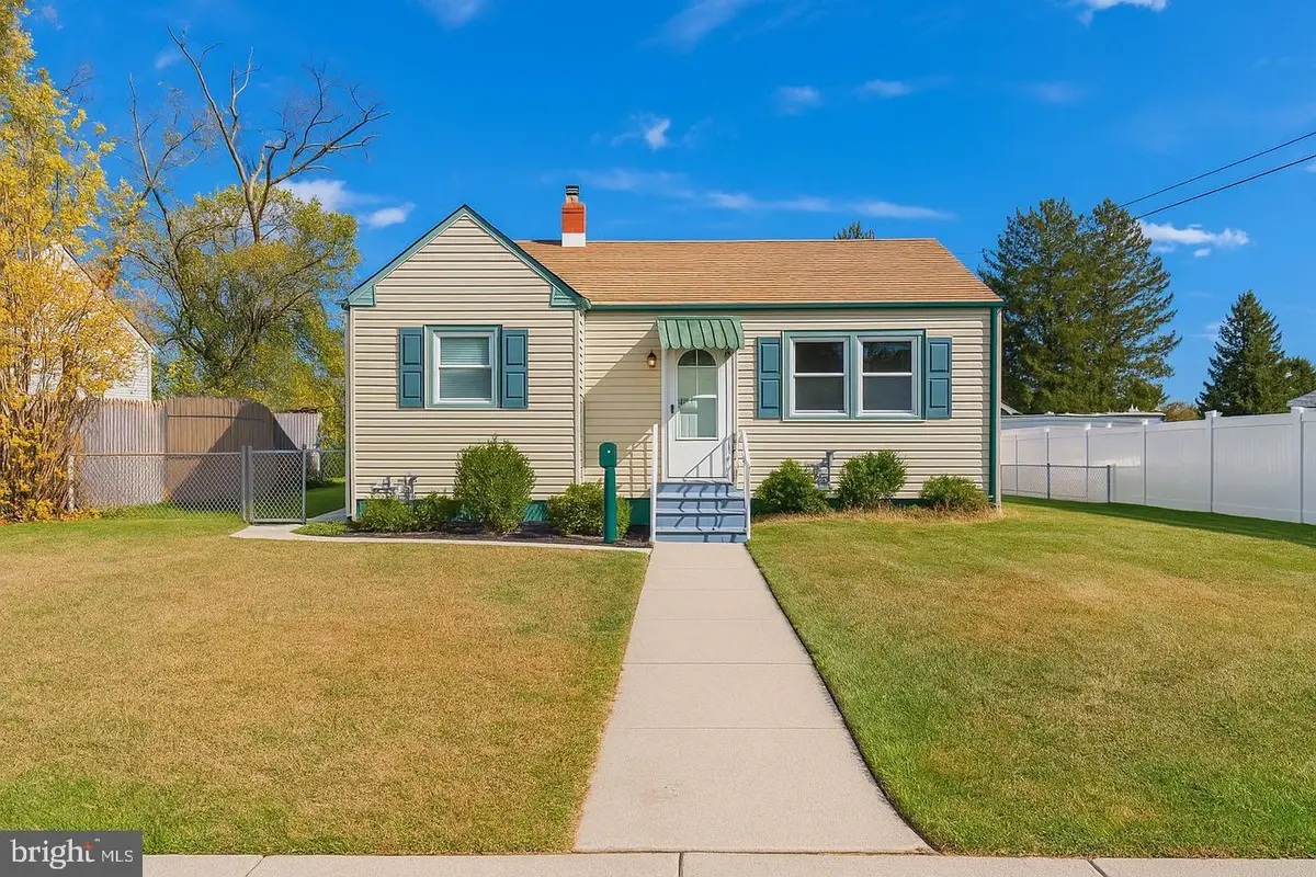 610 Lee Ave, Beverly, NJ 08010 - #1