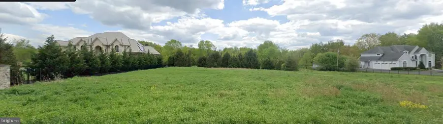 720 Mcelwee Rd, Moorestown, NJ 08057 - Image #2