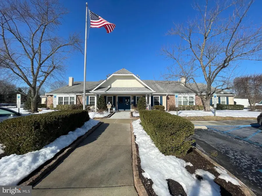 112 Village Ln, Mount Laurel, NJ 08054 - #3