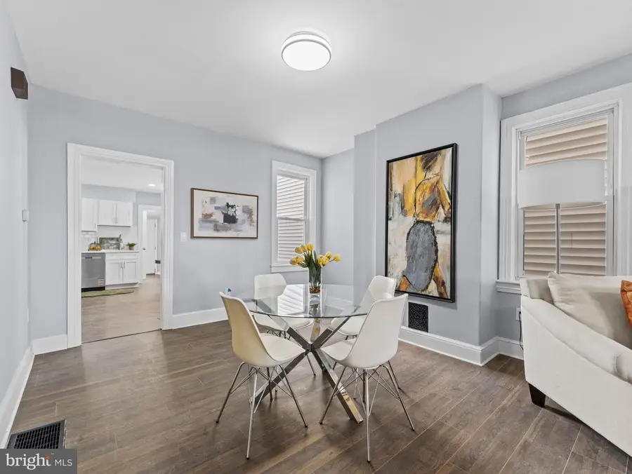 229 W Broad St, Burlington, NJ 08016 - #3