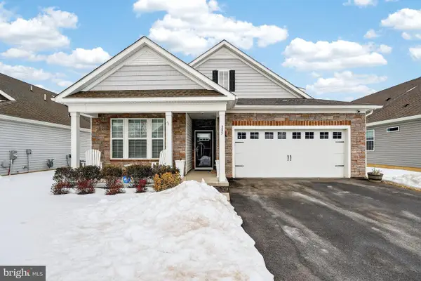 203 Congressional Ct, MOORESTOWN, NJ 08057