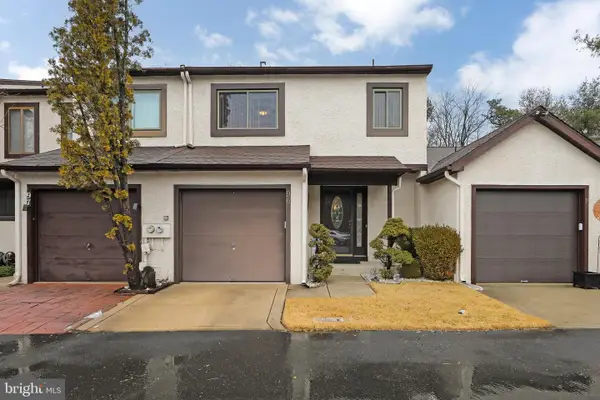 96 Five Crown Royal, MARLTON, NJ 08053