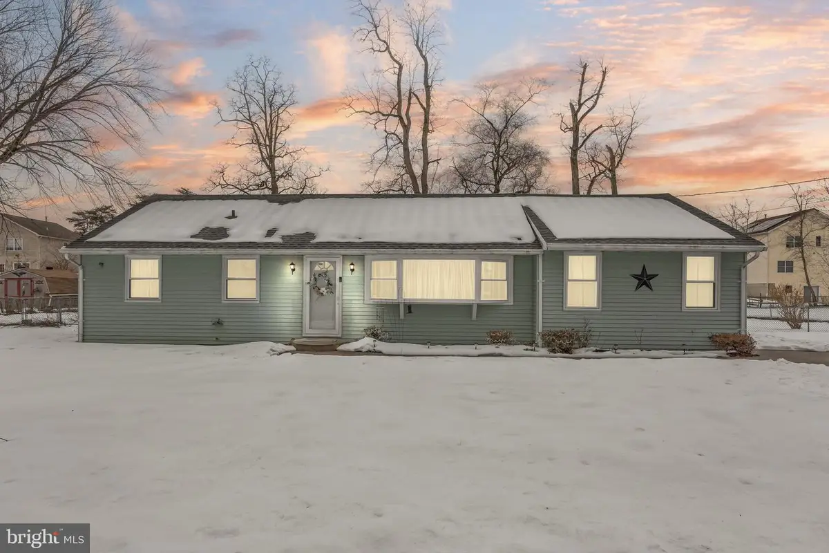 156 Shreve St, Mount Holly, NJ 08060 - #1