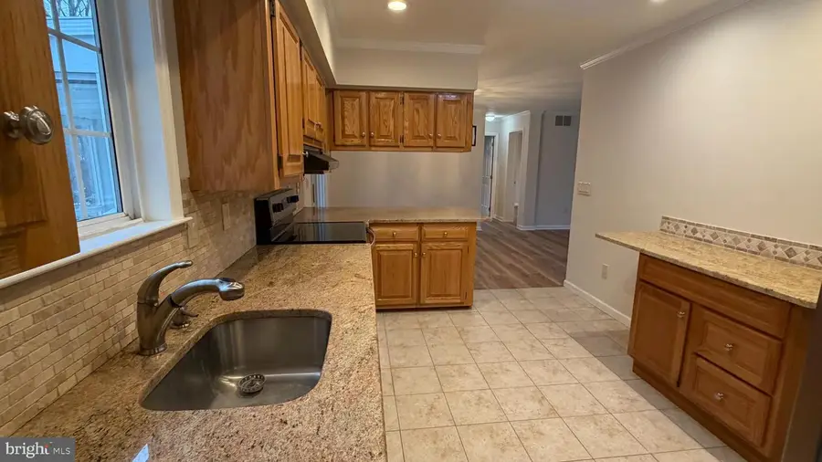 229 Washington St, Fieldsboro, NJ 08505 - #3