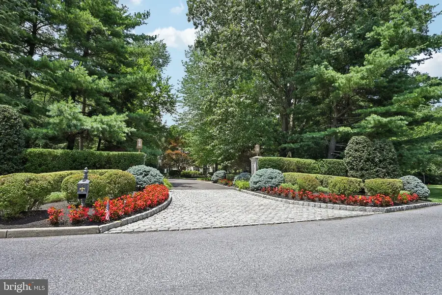 12 Cove Rd, Moorestown, NJ 08057 - #2