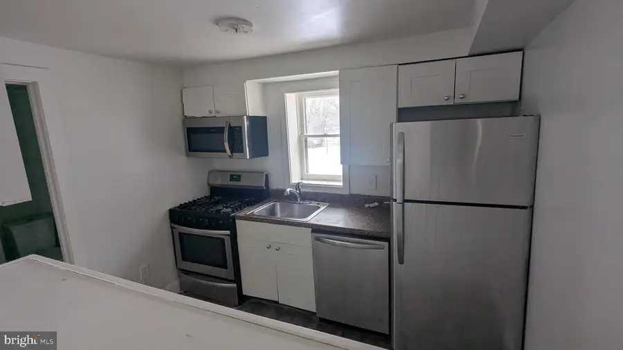 506 Bridgeboro St, Riverside, NJ 08075 - #3