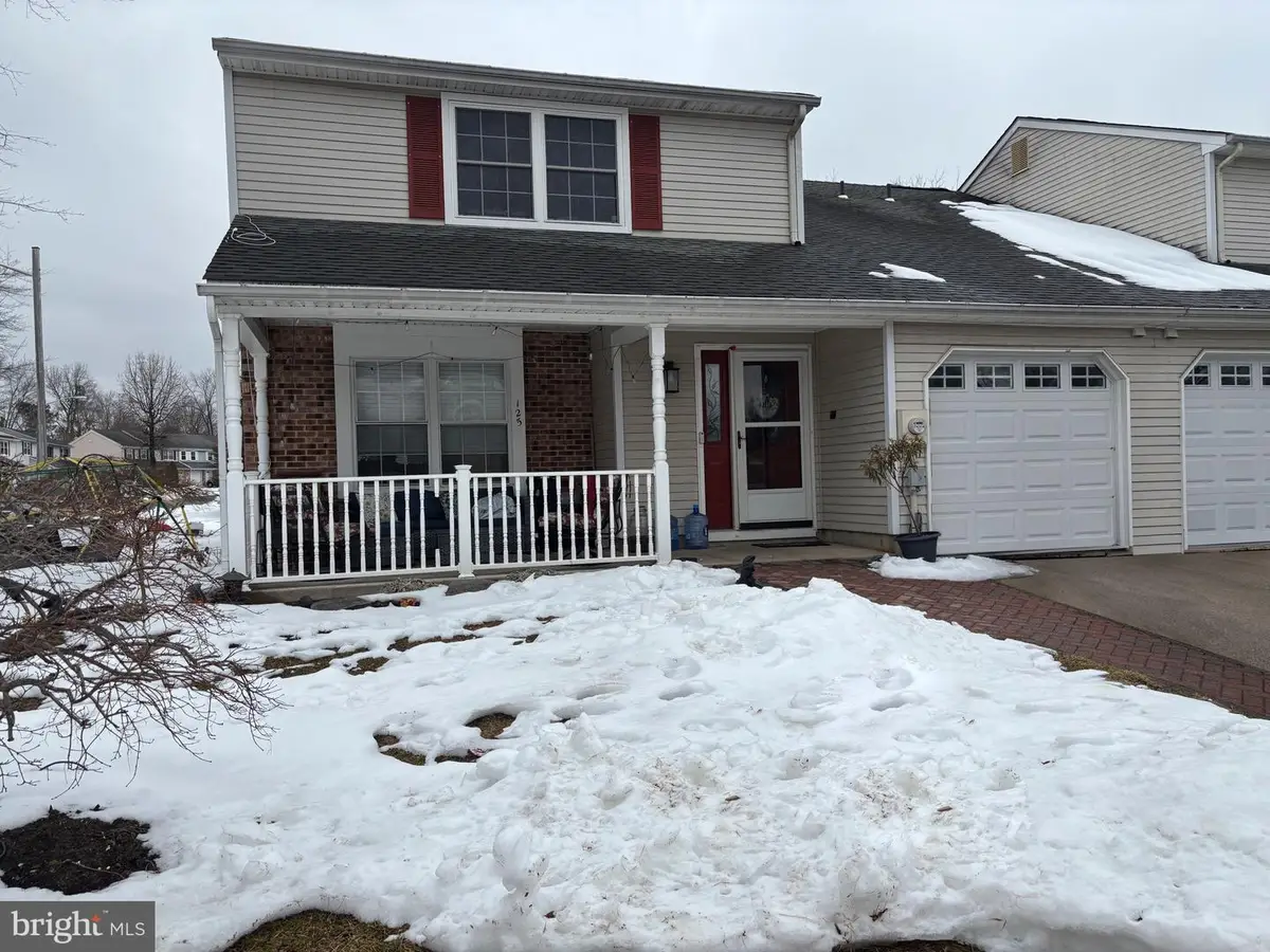 125 Sharrow Ln, Mount Laurel, NJ 08054 - #1