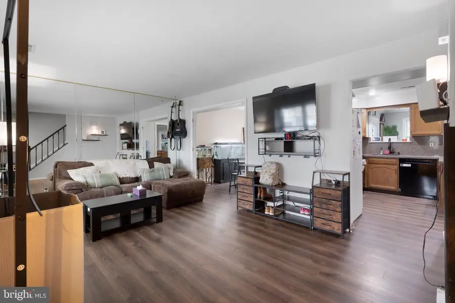 125 Sharrow Ln, Mount Laurel, NJ 08054 - #3