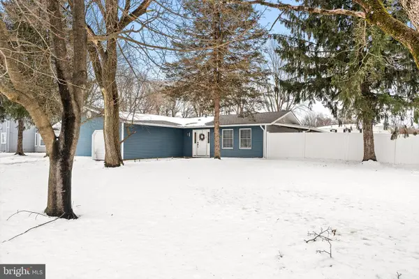 2 Bedford Ct, MOUNT HOLLY, NJ 08060